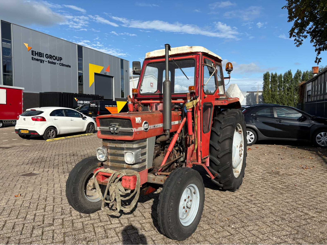 Massey ferguson 155 - Трактор: фото 1 Massey ferguson 155 - Трактор: фото 1