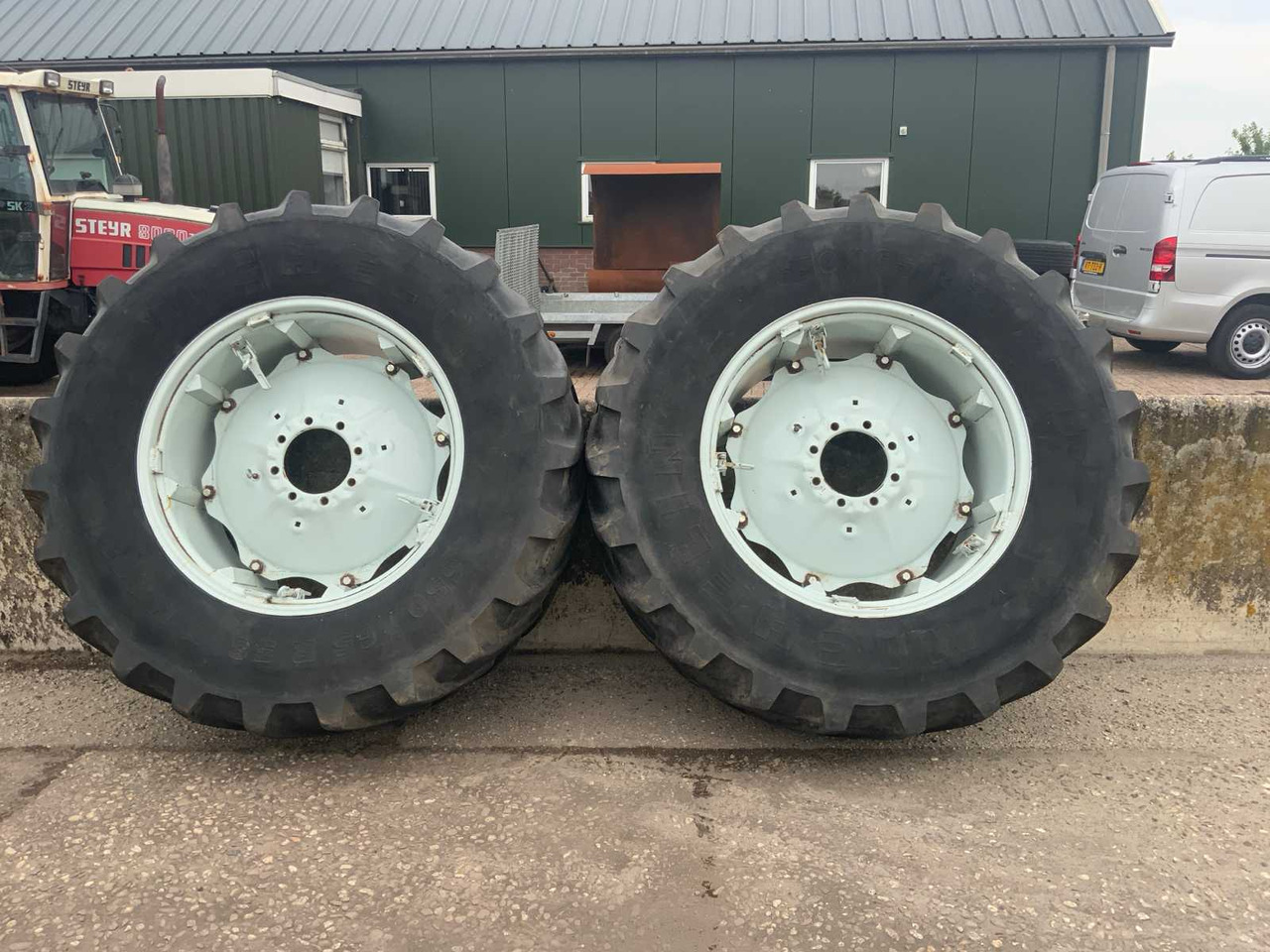 Michelin XM108 - Шины и диски для Тракторов: фото 1 Michelin XM108 - Шины и диски для Тракторов: фото 1