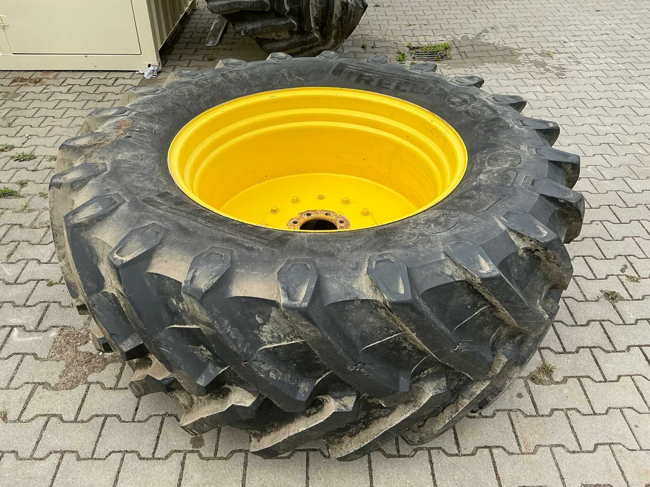 Pirelli TM800 - Шины и диски для Тракторов: фото 3 Pirelli TM800 - Шины и диски для Тракторов: фото 3