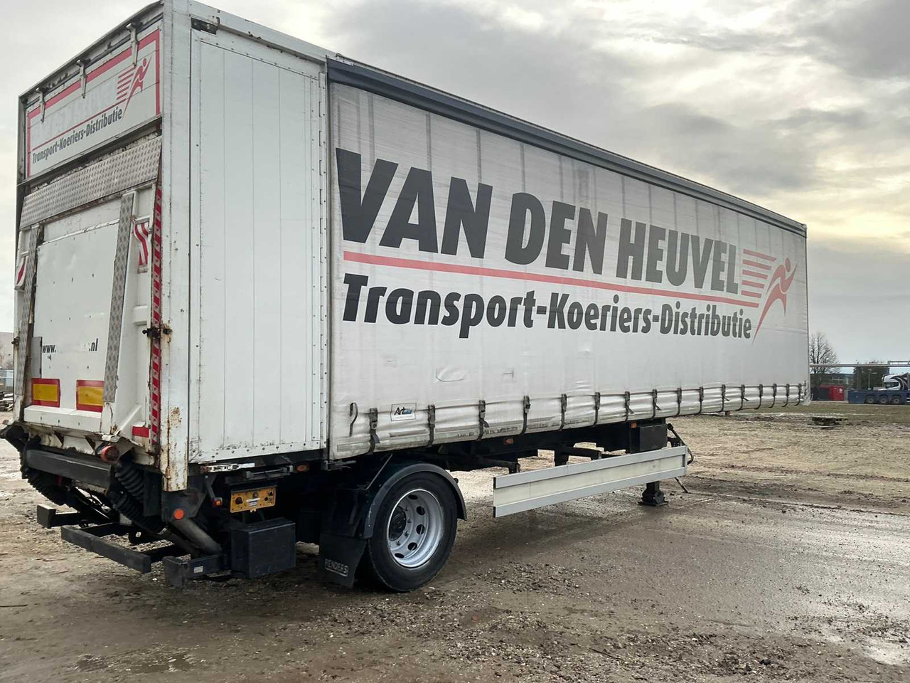 2012 RENDERS ROC 1210 CITY TAUTLINER SEMI-TRAILER - Полуприцеп: фото 4 2012 RENDERS ROC 1210 CITY TAUTLINER SEMI-TRAILER - Полуприцеп: фото 4