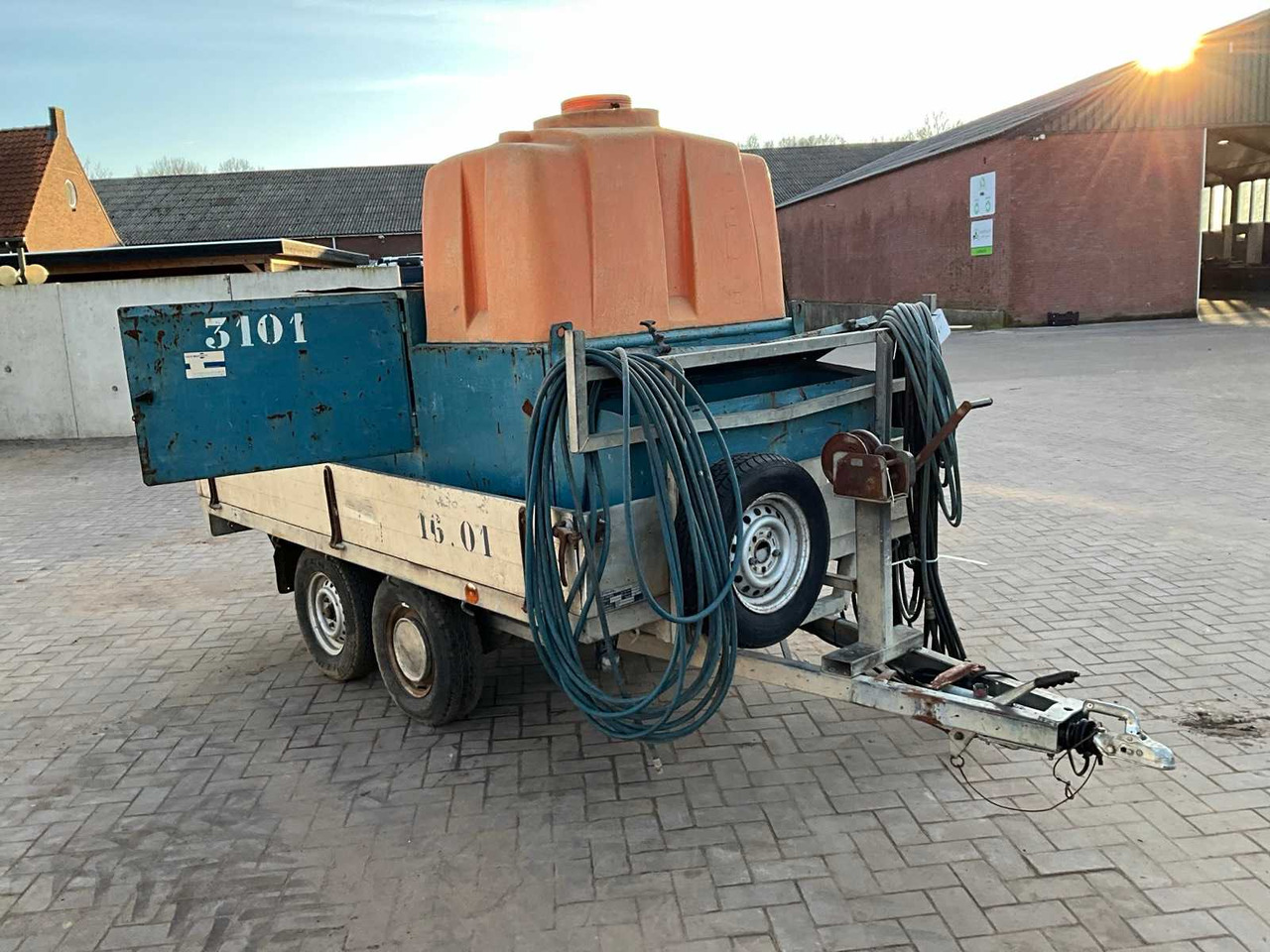 1984 HENRA JP 20 TRAILER WITH HIGH-PRESSURE CLEANING INSTALLATION - Прицеп: фото 3 1984 HENRA JP 20 TRAILER WITH HIGH-PRESSURE CLEANING INSTALLATION - Прицеп: фото 3