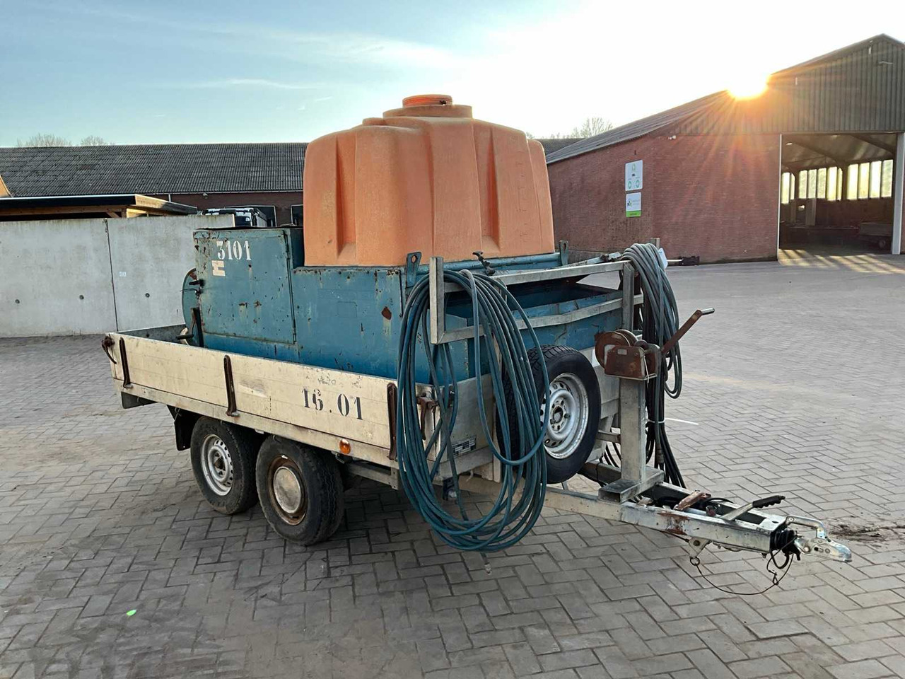 1984 HENRA JP 20 TRAILER WITH HIGH-PRESSURE CLEANING INSTALLATION - Прицеп: фото 5 1984 HENRA JP 20 TRAILER WITH HIGH-PRESSURE CLEANING INSTALLATION - Прицеп: фото 5