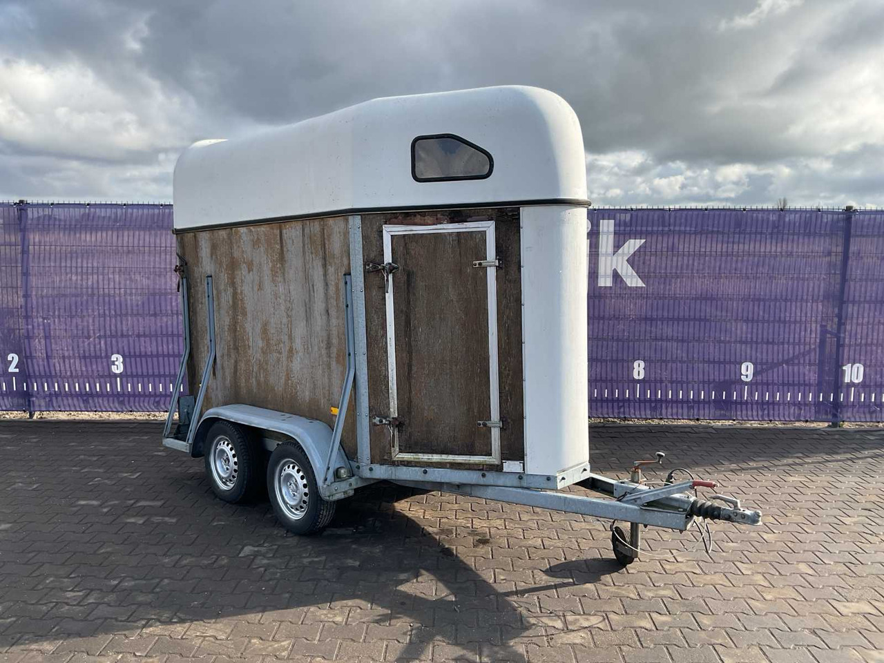 2001 - HOTRARIJS - VT - HORSE TRAILER - Прицеп: фото 2 2001 - HOTRARIJS - VT - HORSE TRAILER - Прицеп: фото 2