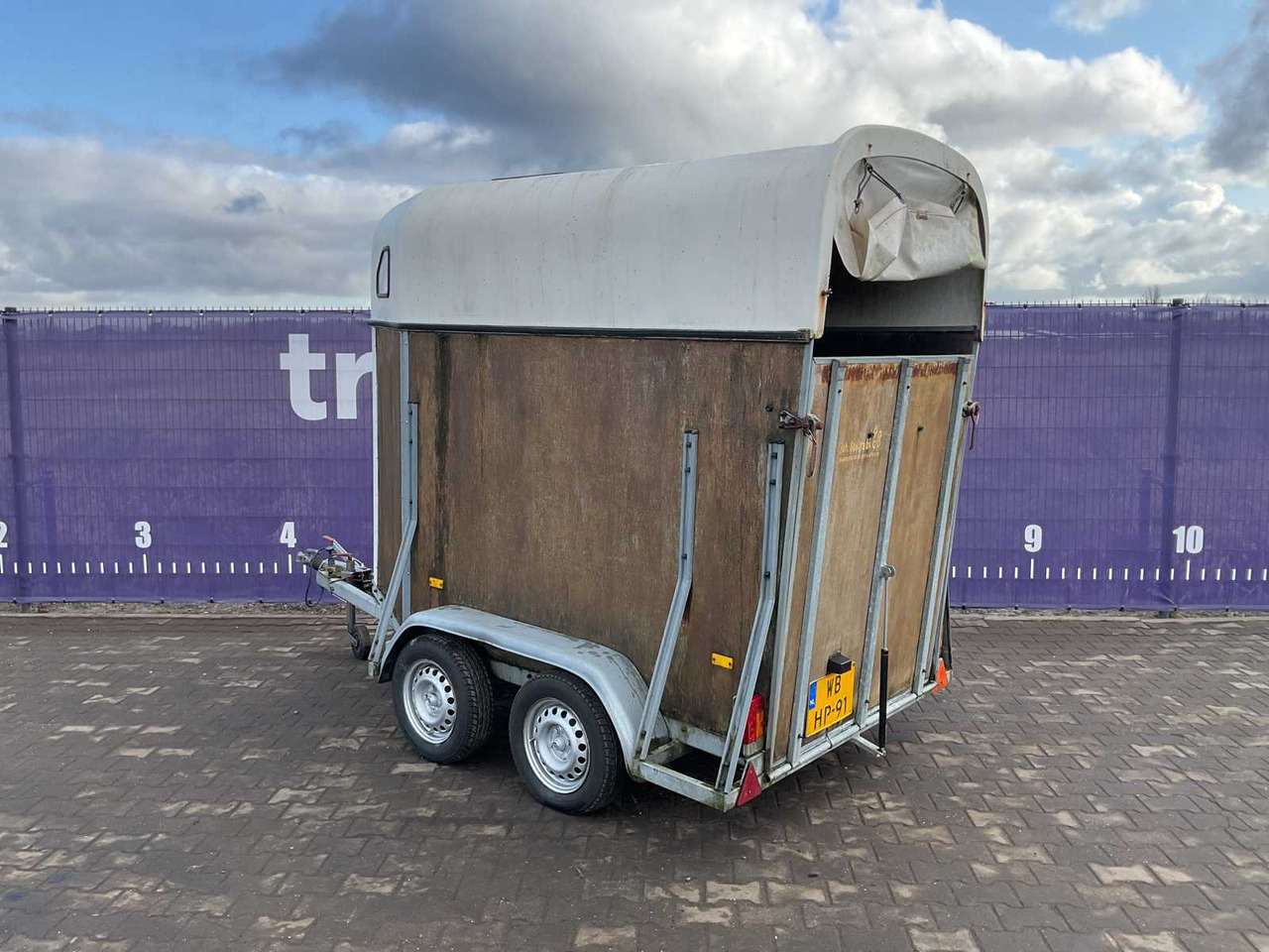 2001 - HOTRARIJS - VT - HORSE TRAILER - Прицеп: фото 4 2001 - HOTRARIJS - VT - HORSE TRAILER - Прицеп: фото 4