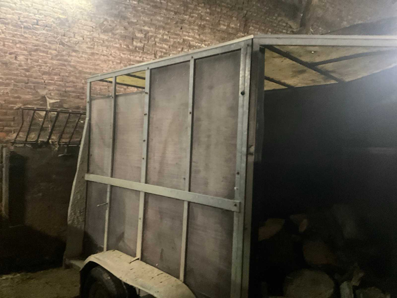 Прицеп 2001 RW RWH2000 TRAILER: фото 7 Прицеп 2001 RW RWH2000 TRAILER: фото 7