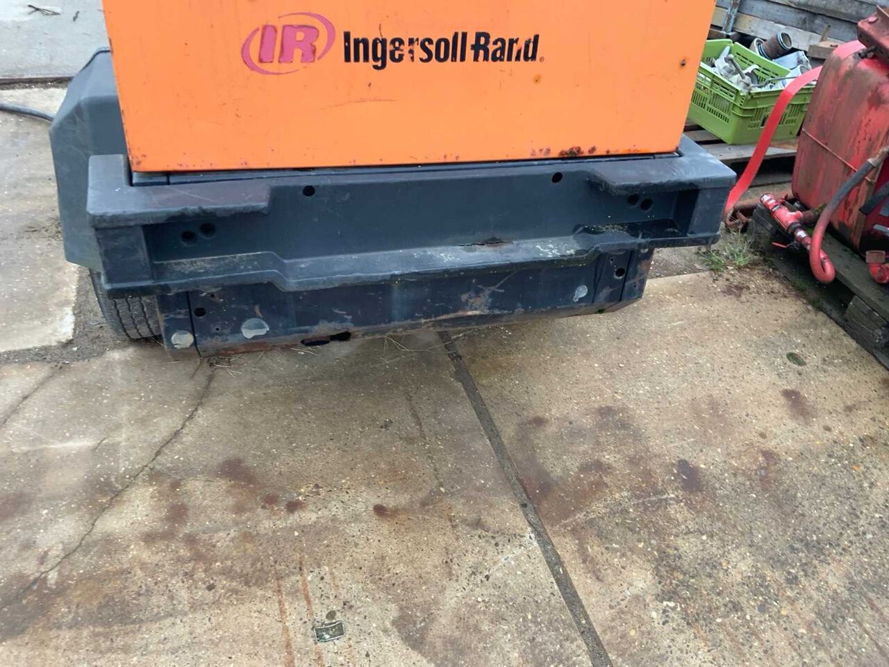 2004 INGERSOLL RAND R1090FZ41 COMPRESSOR TRAILER - Прицеп: фото 3 2004 INGERSOLL RAND R1090FZ41 COMPRESSOR TRAILER - Прицеп: фото 3