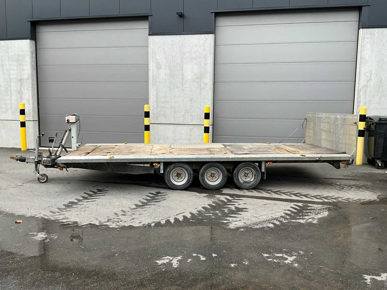 2006 STOCK TRAILER - Прицеп: фото 2 2006 STOCK TRAILER - Прицеп: фото 2