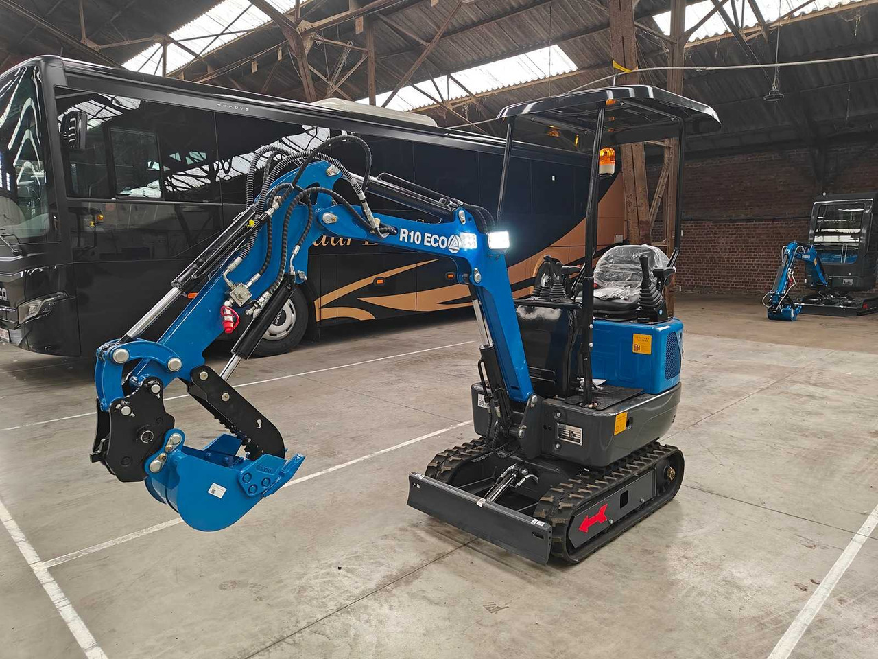 RIPPA - 2025 - R10 - MINI EXCAVATOR - Мини-экскаватор: фото 1 RIPPA - 2025 - R10 - MINI EXCAVATOR - Мини-экскаватор: фото 1