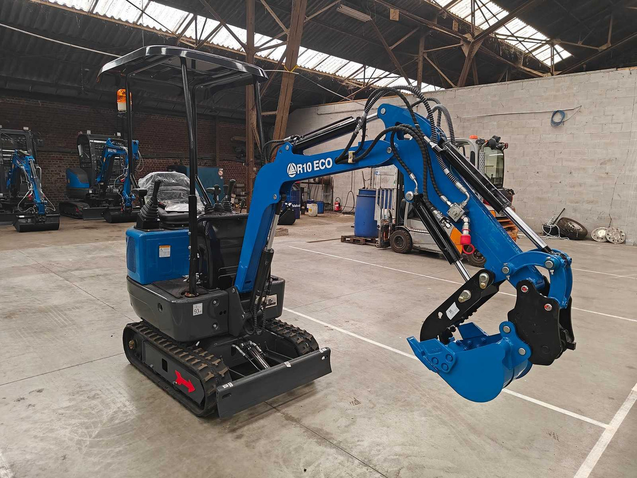 RIPPA - 2025 - R10 - MINI EXCAVATOR - Мини-экскаватор: фото 2 RIPPA - 2025 - R10 - MINI EXCAVATOR - Мини-экскаватор: фото 2