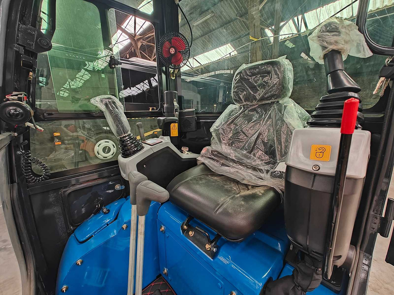 RIPPA - 2025 - R15 - MINI EXCAVATOR - Мини-экскаватор: фото 5 RIPPA - 2025 - R15 - MINI EXCAVATOR - Мини-экскаватор: фото 5