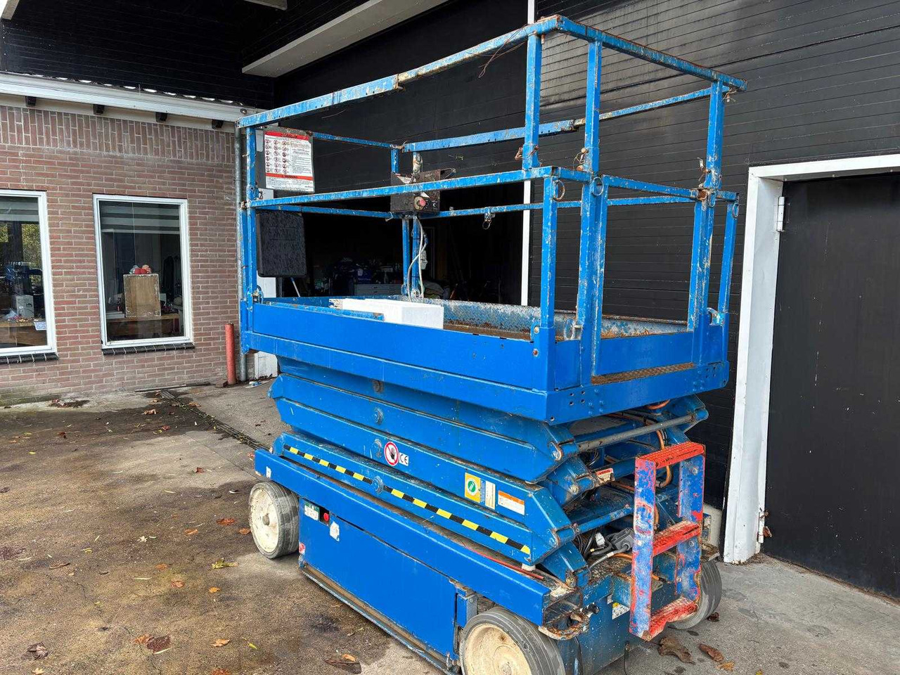 SKYJACK - 2015 - AERIAL PLATFORM - Подъёмник: фото 3 SKYJACK - 2015 - AERIAL PLATFORM - Подъёмник: фото 3