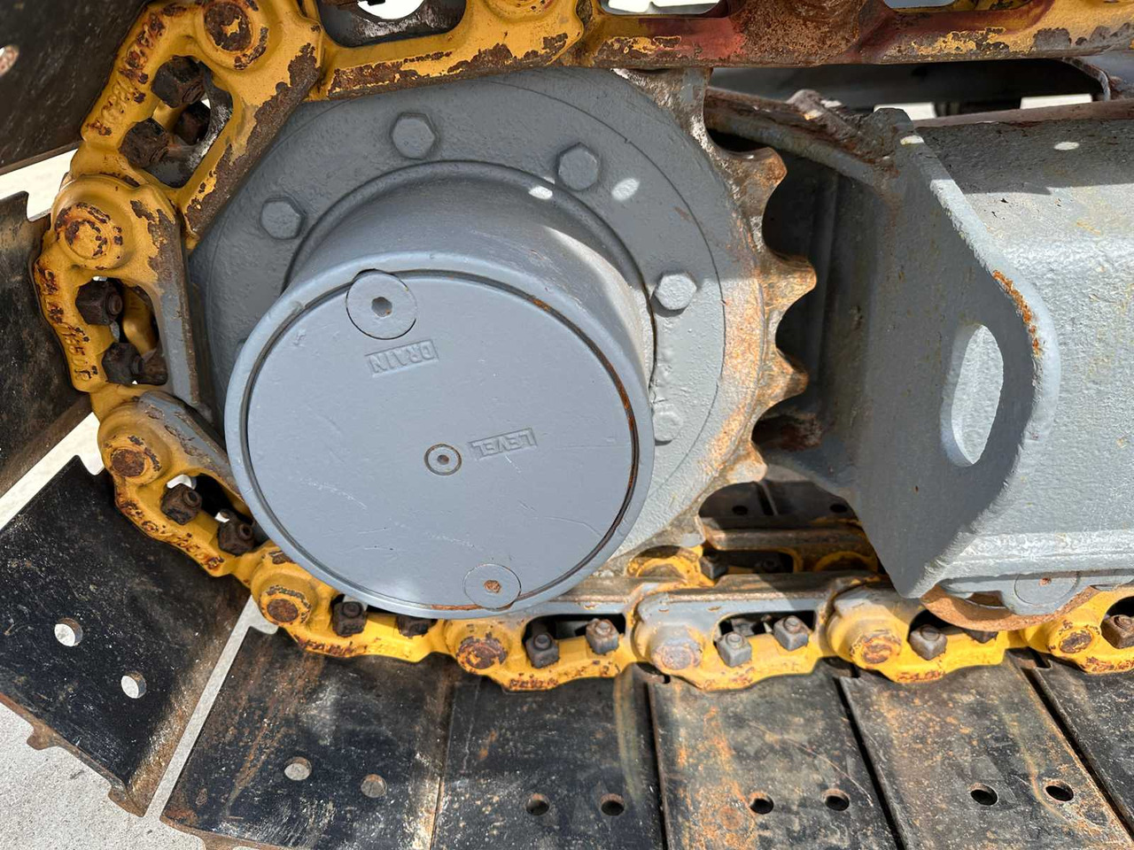 Экскаватор TAKEUCHI - 2010 - TB150C - MIDI EXCAVATOR: фото 12 Экскаватор TAKEUCHI - 2010 - TB150C - MIDI EXCAVATOR: фото 12