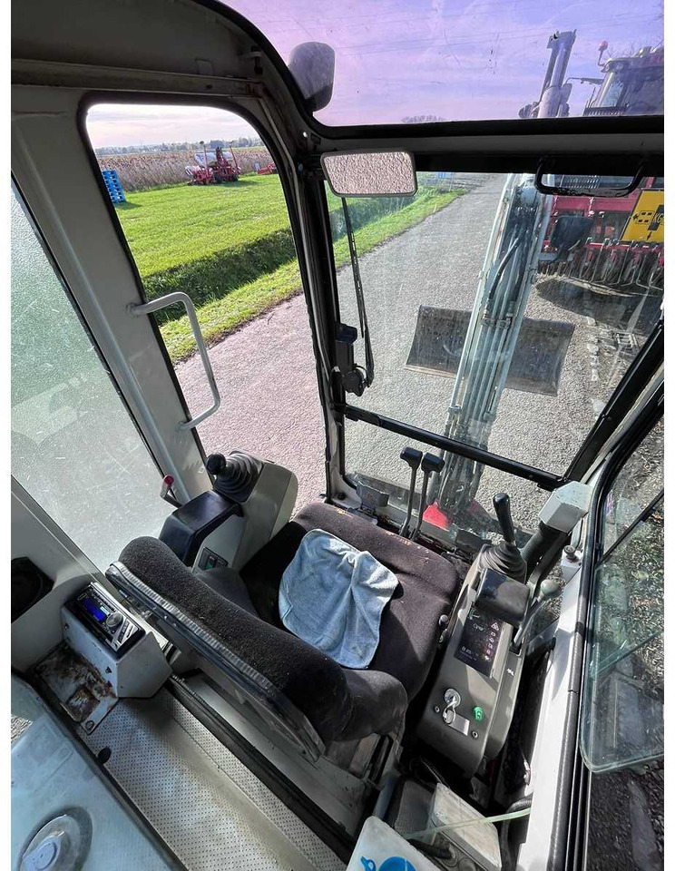 TAKEUCHI TB016 MINI EXCAVATOR - Мини-экскаватор: фото 4 TAKEUCHI TB016 MINI EXCAVATOR - Мини-экскаватор: фото 4