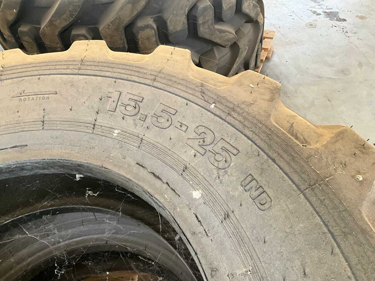 TYRES FOR TELEHANDLERS - Гусеничный мини-погрузчик: фото 5 TYRES FOR TELEHANDLERS - Гусеничный мини-погрузчик: фото 5