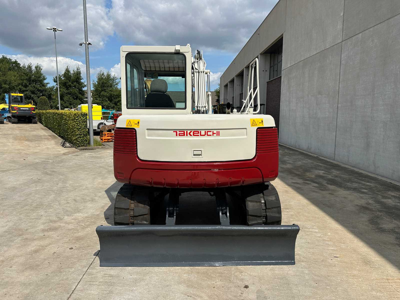 Takeuchi TB175C - Гусеничный экскаватор: фото 5 Takeuchi TB175C - Гусеничный экскаватор: фото 5
