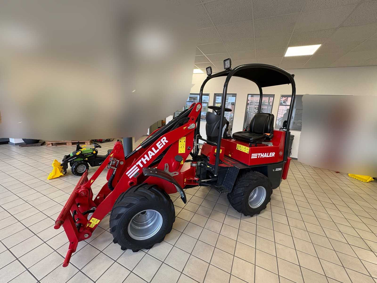 Thaler 2226S - Колёсный погрузчик: фото 4 Thaler 2226S - Колёсный погрузчик: фото 4