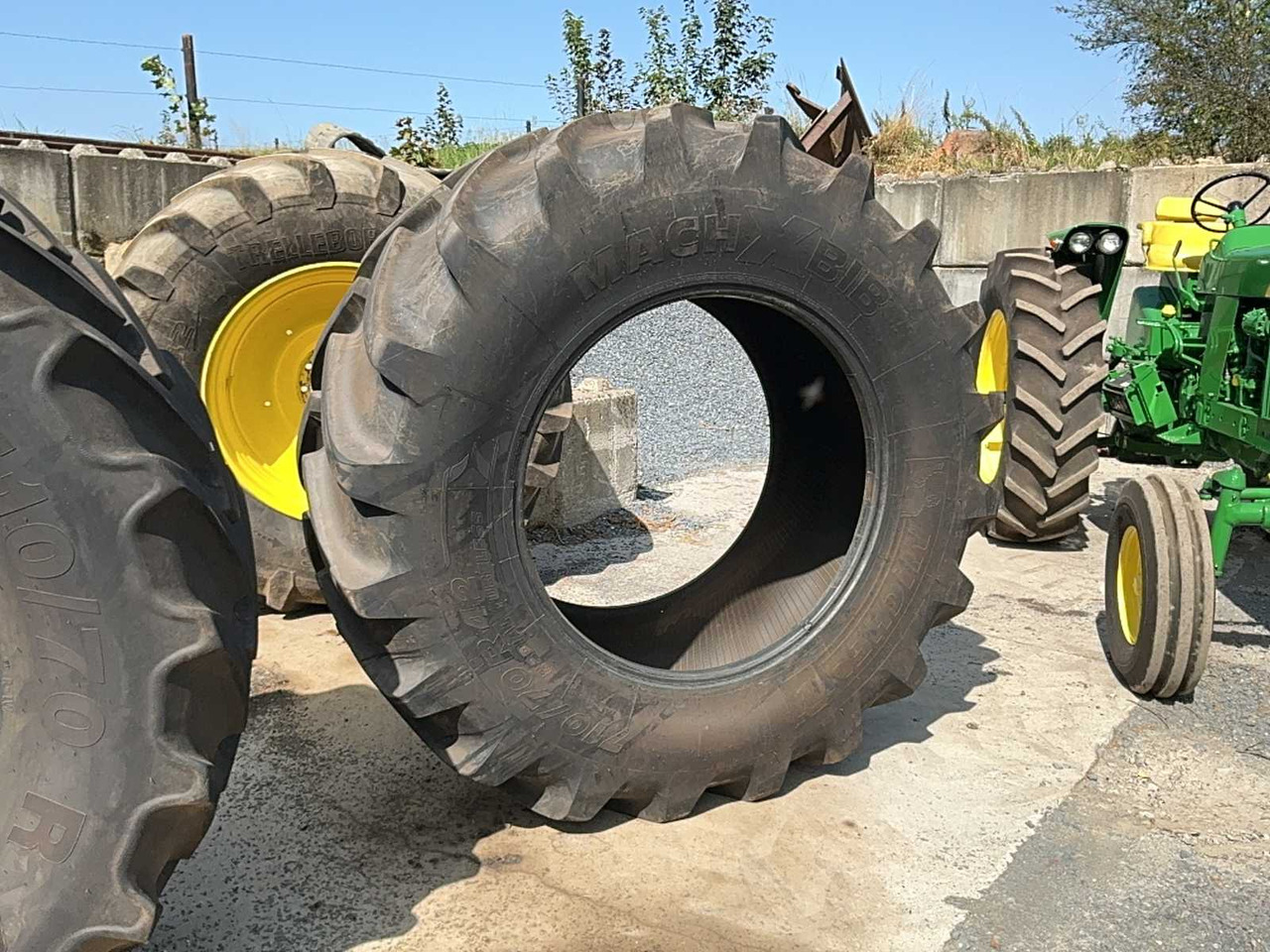 Tires, wheels and rims - Шины и диски для Тракторов: фото 3 Tires, wheels and rims - Шины и диски для Тракторов: фото 3