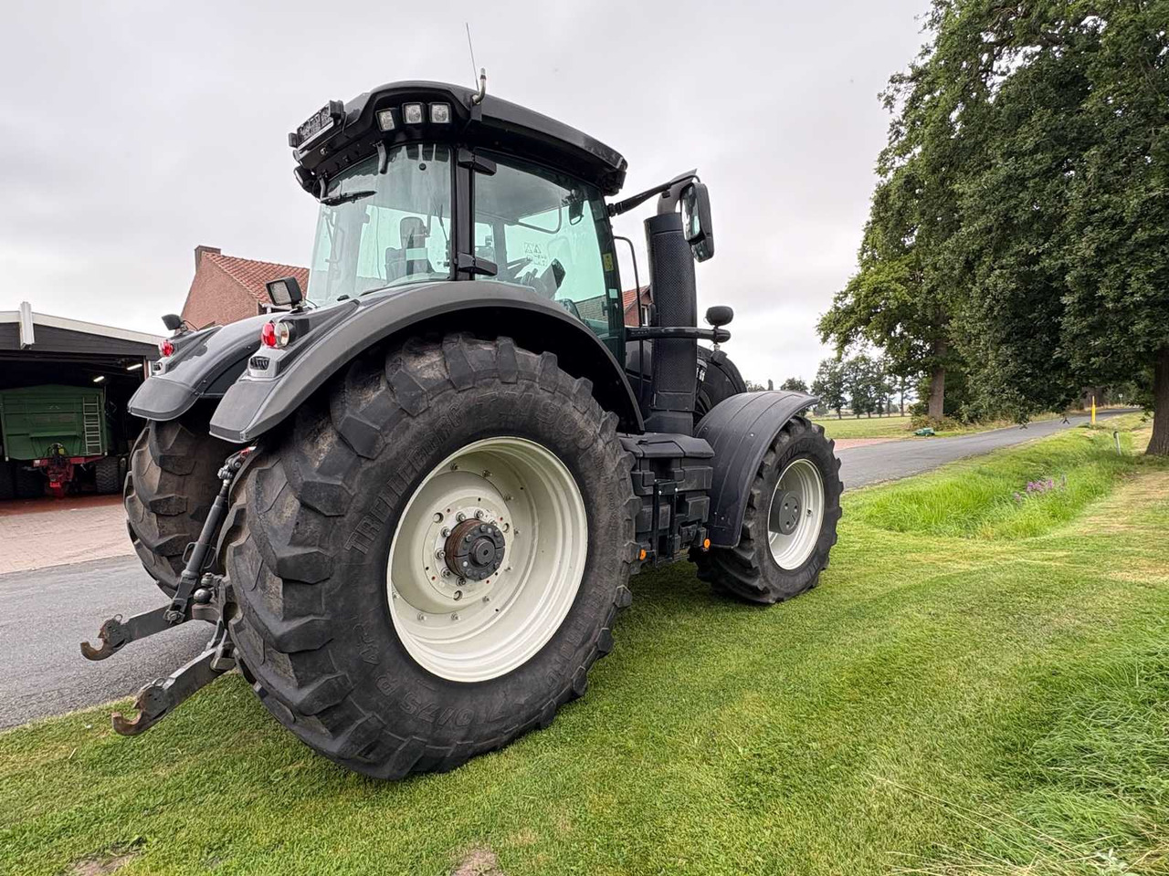Valtra S354 - Трактор: фото 3 Valtra S354 - Трактор: фото 3