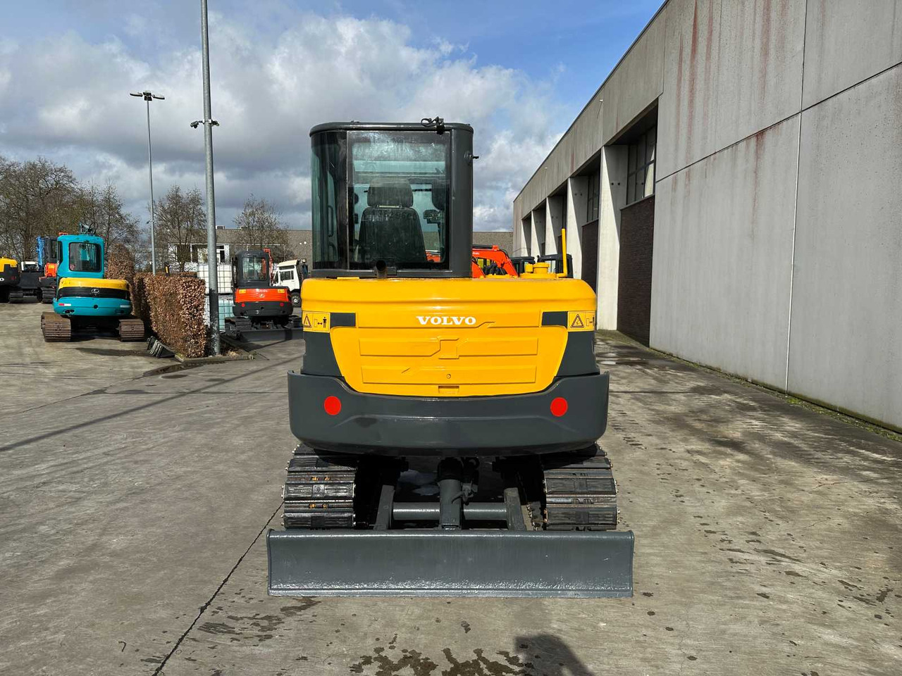 Volvo EC60C - Гусеничный экскаватор: фото 5 Volvo EC60C - Гусеничный экскаватор: фото 5