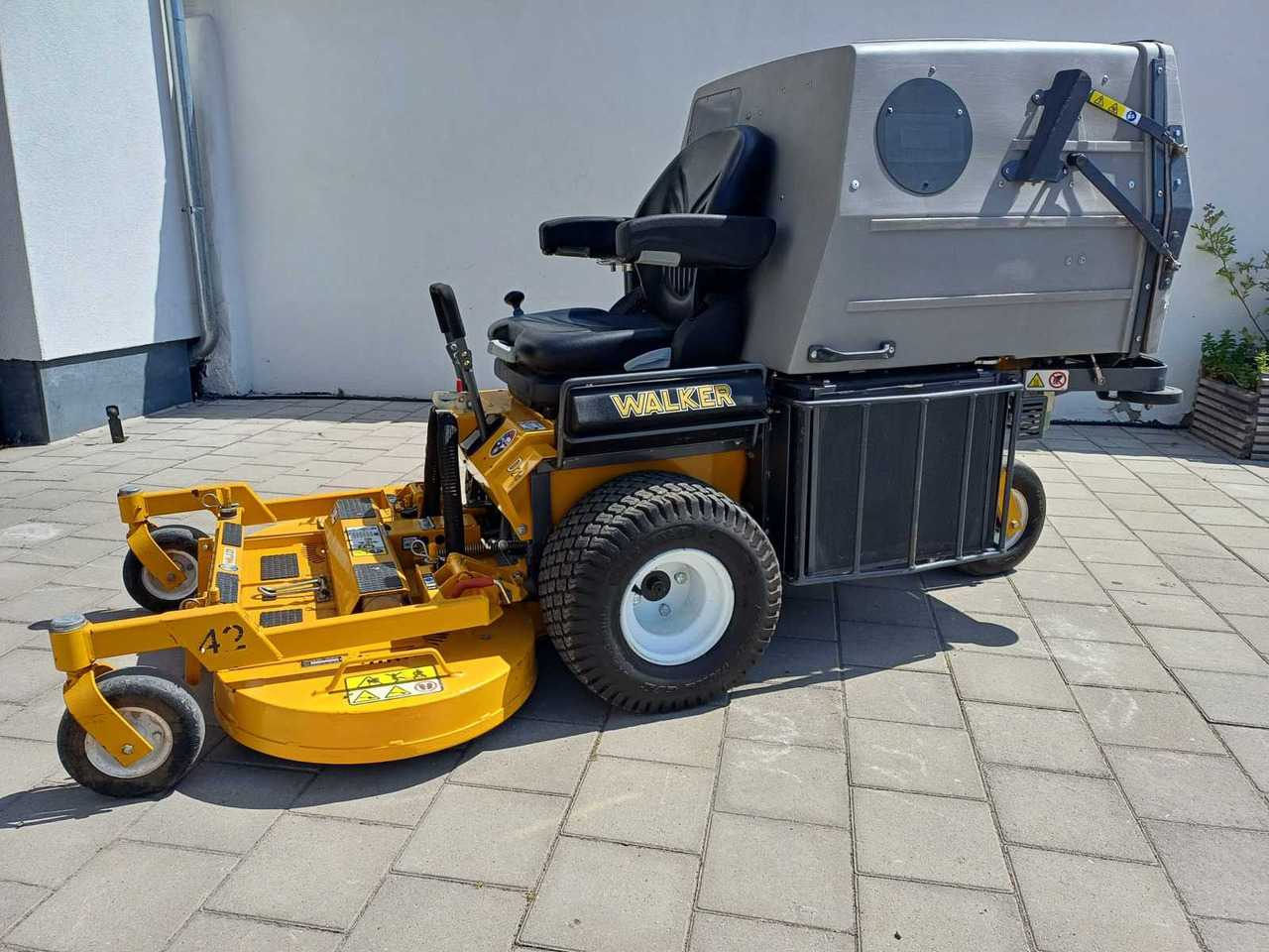 Walker D21D - Газонокосилка: фото 2 Walker D21D - Газонокосилка: фото 2