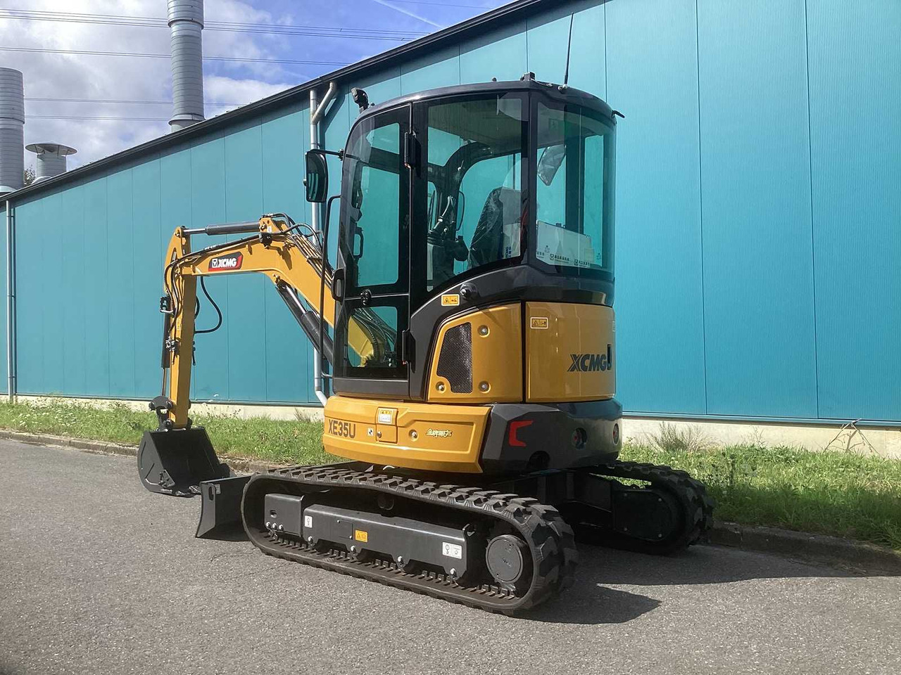 XCMG XE35U - Гусеничный экскаватор: фото 3 XCMG XE35U - Гусеничный экскаватор: фото 3