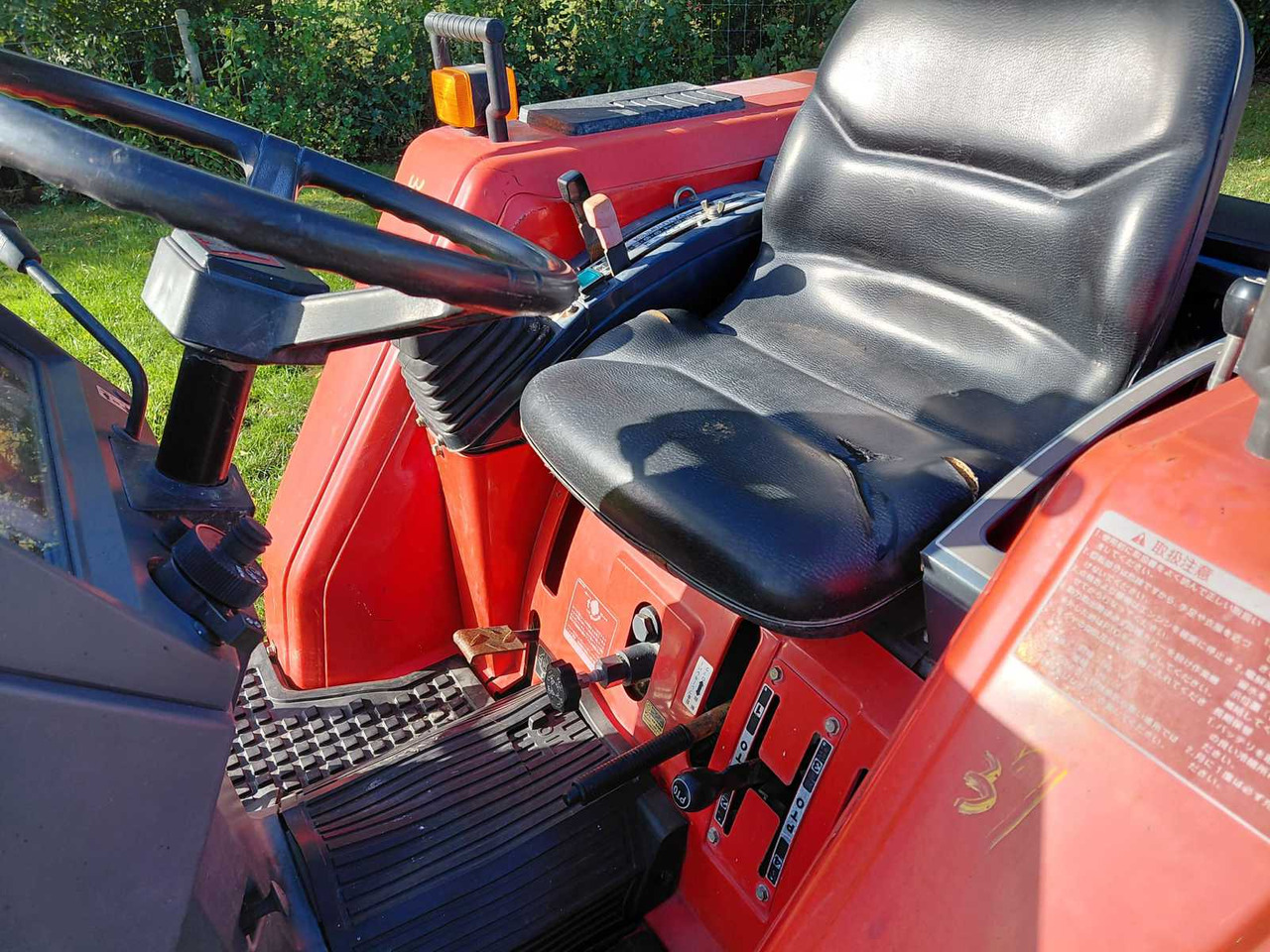 Yanmar F125 - Минитрактор: фото 5 Yanmar F125 - Минитрактор: фото 5