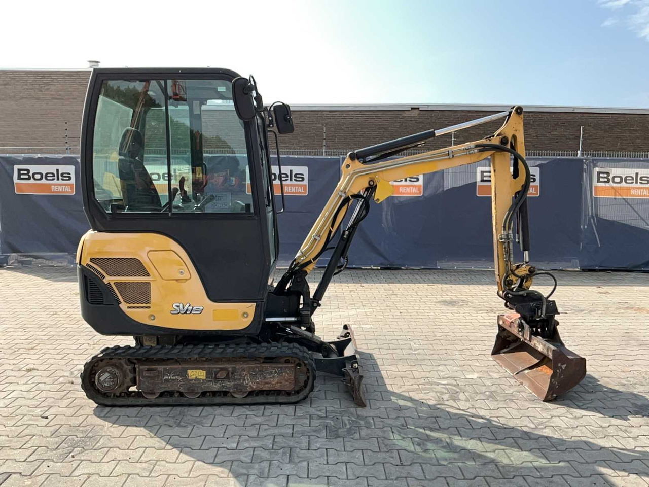 Yanmar SV18 CREX - Гусеничный экскаватор: фото 4 Yanmar SV18 CREX - Гусеничный экскаватор: фото 4
