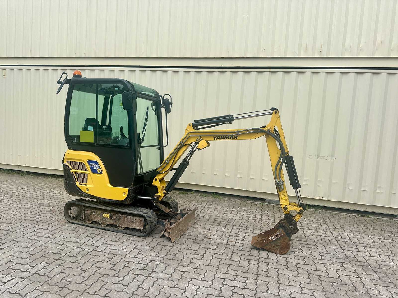 Yanmar SV18 - Мини-экскаватор: фото 1 Yanmar SV18 - Мини-экскаватор: фото 1