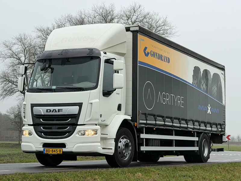 DAF LF 260 - Тентованный грузовик: фото 1 DAF LF 260 - Тентованный грузовик: фото 1