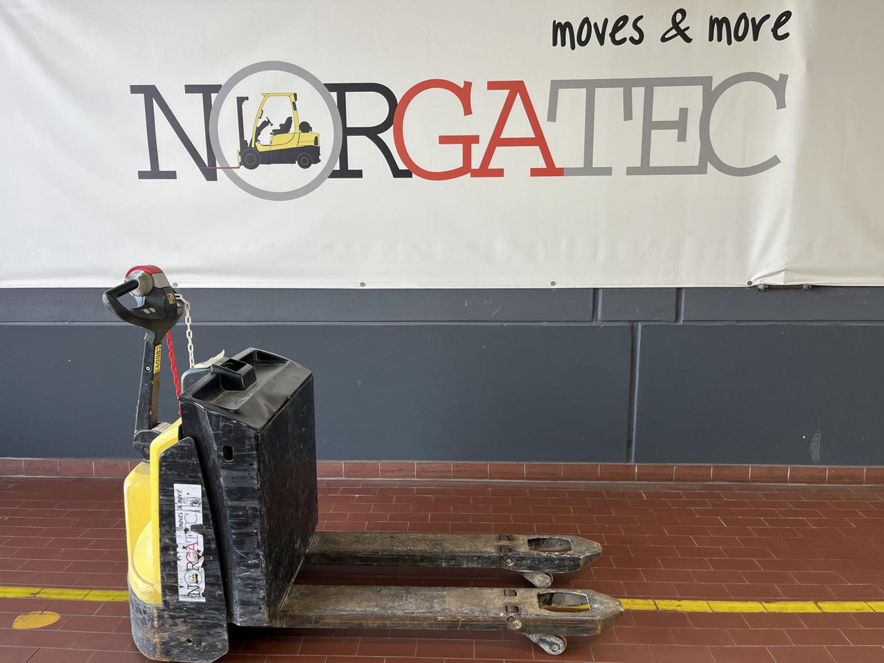 Hyster P1.8 - Тележка: фото 1 Hyster P1.8 - Тележка: фото 1