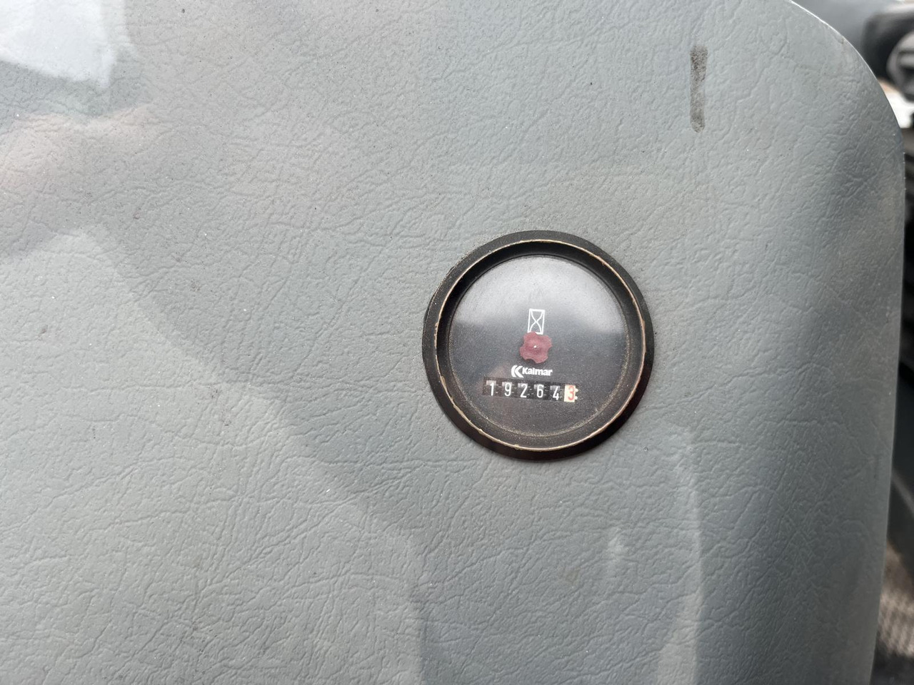 Kalmar DCD90-6 - Дизельный погрузчик: фото 5 Kalmar DCD90-6 - Дизельный погрузчик: фото 5