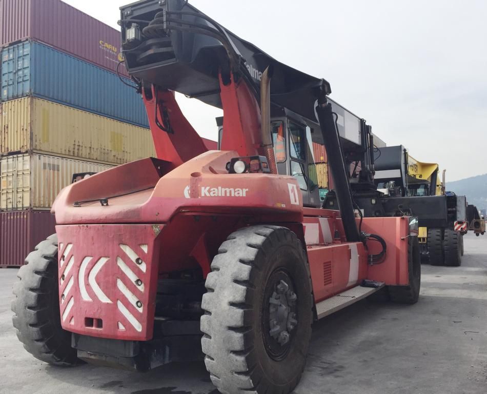 Kalmar DRF450 - Ричстакер: фото 3 Kalmar DRF450 - Ричстакер: фото 3