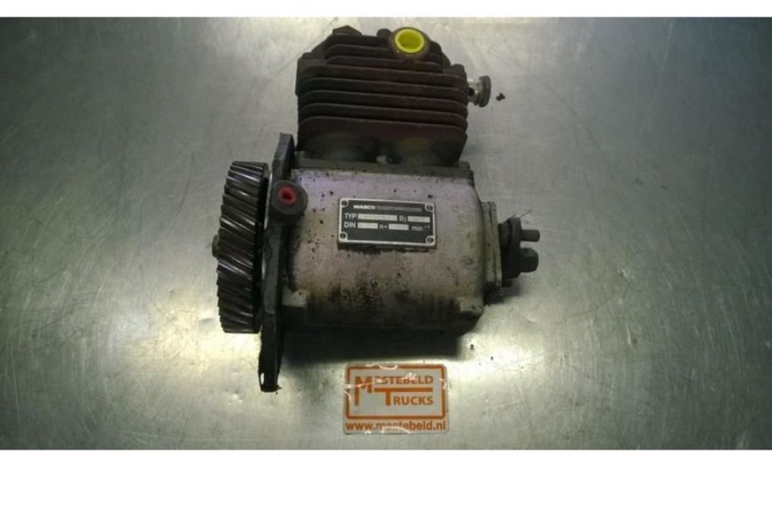 Двигатель и запчасти для Грузовиков DAF Compressor DAF DD575: фото 1
