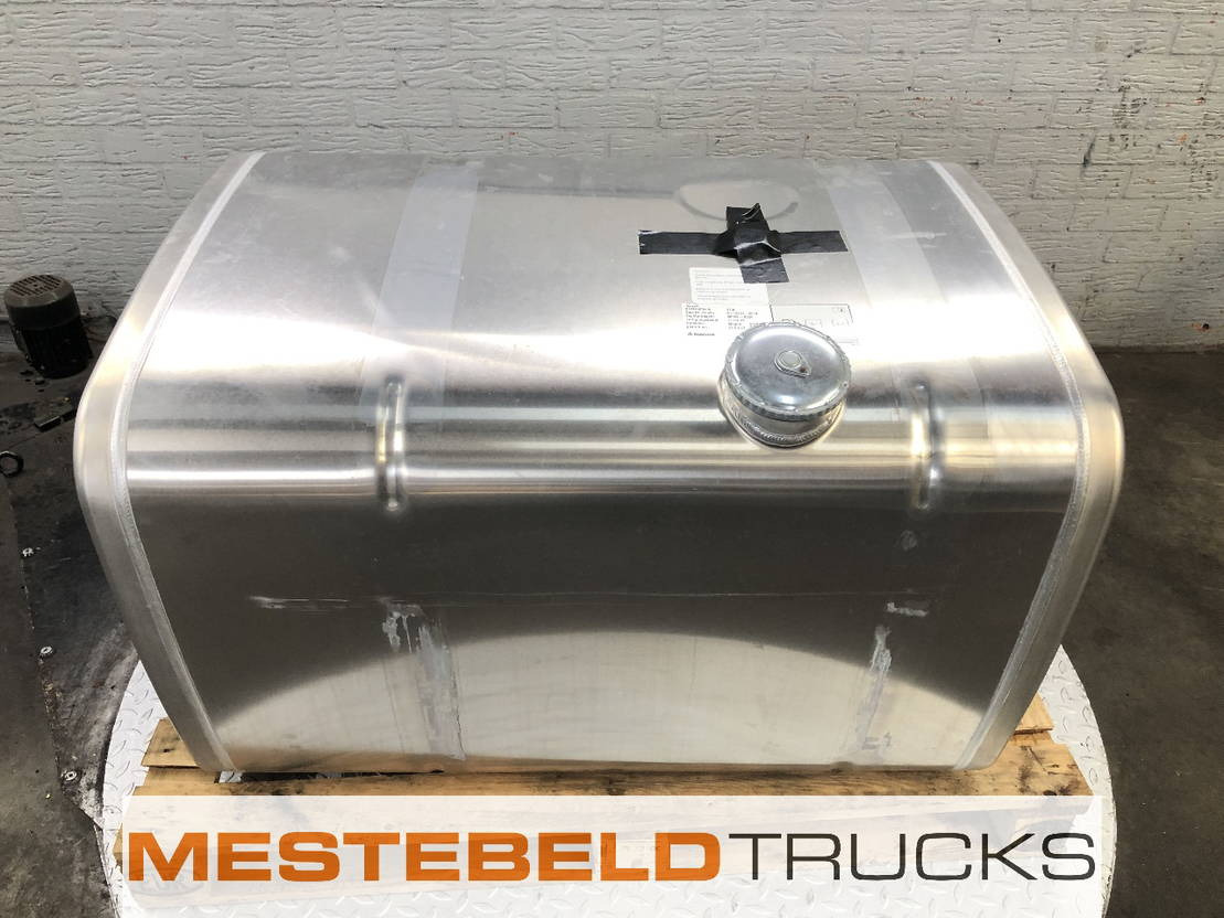 MAN Brandstoftank 370 liter - Топливный бак для Грузовиков: фото 1 MAN Brandstoftank 370 liter - Топливный бак для Грузовиков: фото 1