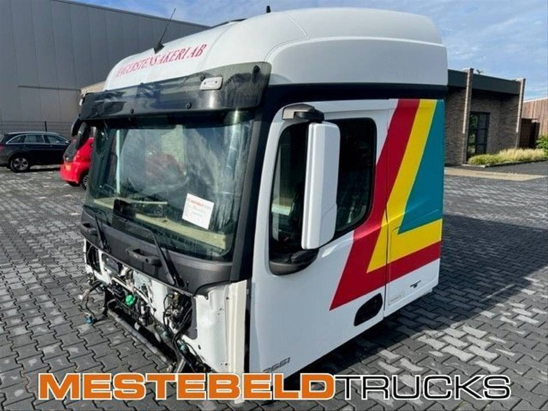 Mercedes-Benz Cabine MP4 - Кабина для Грузовиков: фото 1 Mercedes-Benz Cabine MP4 - Кабина для Грузовиков: фото 1
