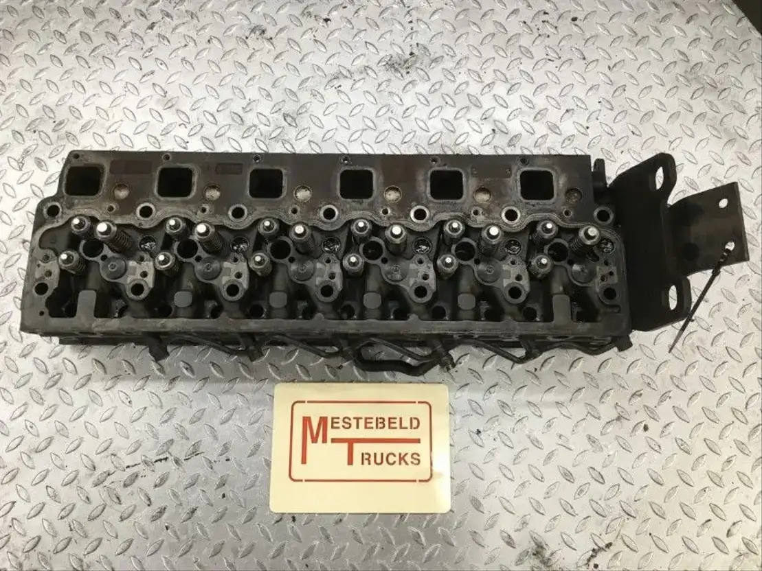 Mercedes-Benz Cilinderkop Axor - Двигатель и запчасти для Грузовиков: фото 1 Mercedes-Benz Cilinderkop Axor - Двигатель и запчасти для Грузовиков: фото 1