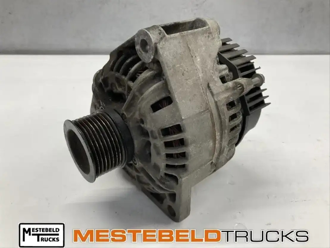 Mercedes-Benz Dynamo 28V 40/100 V - Двигатель для Грузовиков: фото 1 Mercedes-Benz Dynamo 28V 40/100 V - Двигатель для Грузовиков: фото 1
