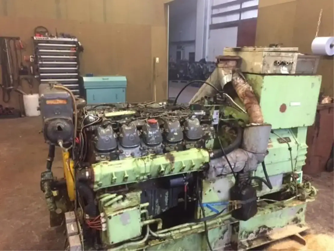 Mercedes-Benz Generator 200 KVA - Электрогенератор: фото 2 Mercedes-Benz Generator 200 KVA - Электрогенератор: фото 2