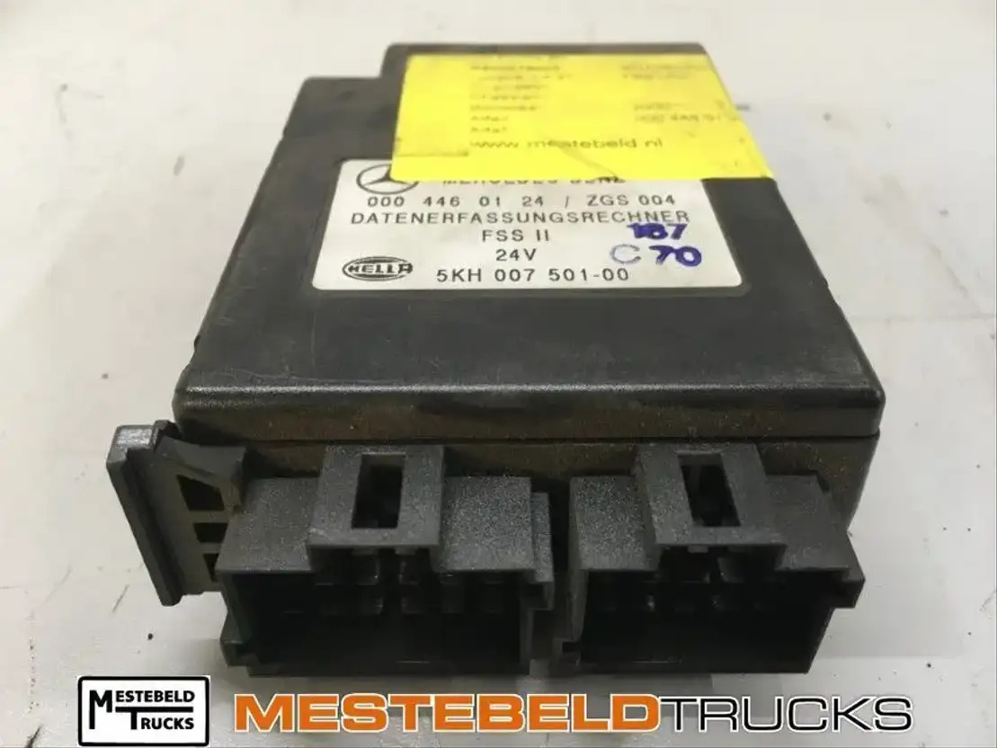 Mercedes-Benz Stuurkast FSS II - Электрическая система для Грузовиков: фото 1 Mercedes-Benz Stuurkast FSS II - Электрическая система для Грузовиков: фото 1