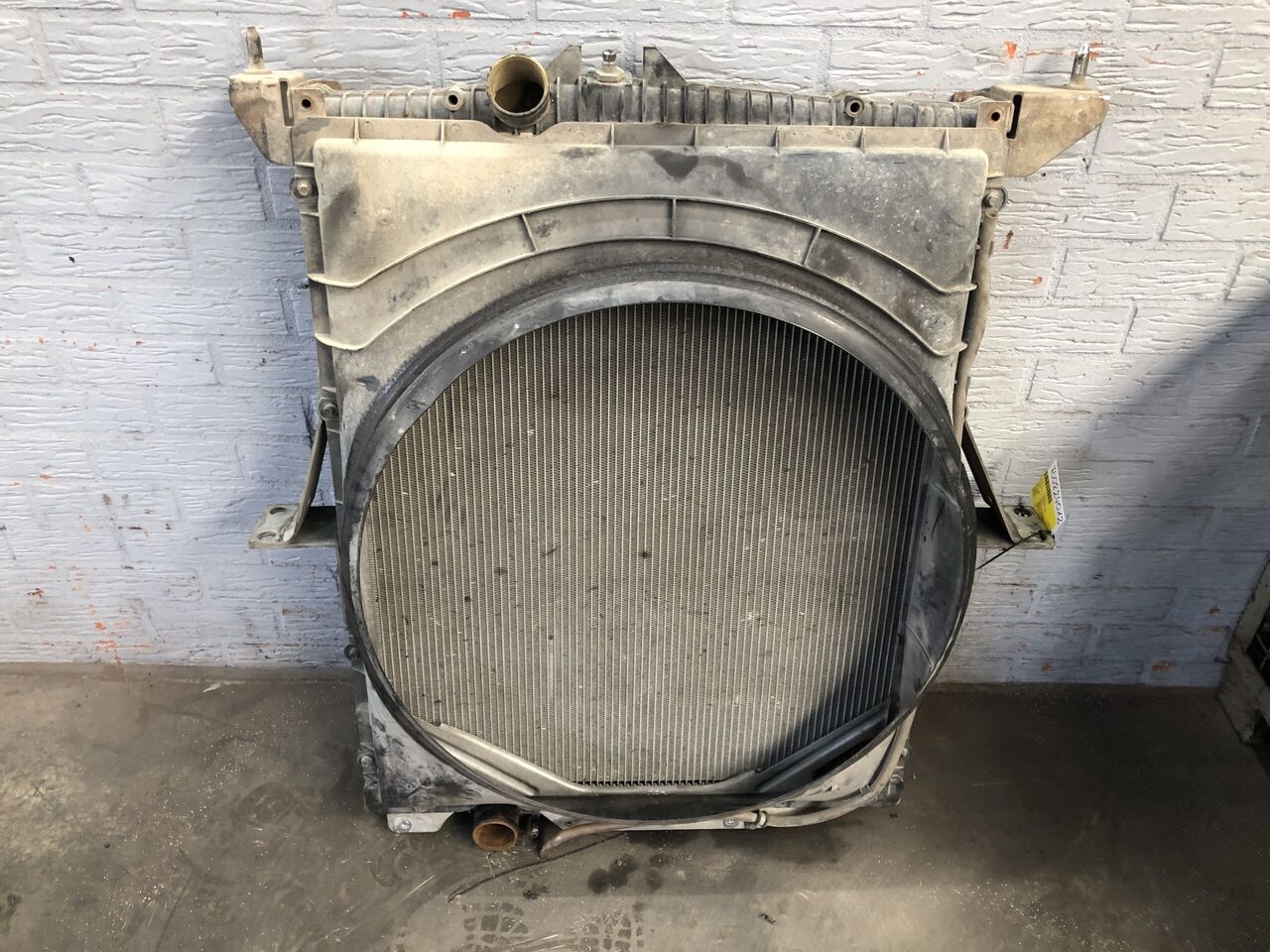 VOLVO Radiator FM9 - 700824012 - Система охлаждения для Грузовиков: фото 2 VOLVO Radiator FM9 - 700824012 - Система охлаждения для Грузовиков: фото 2