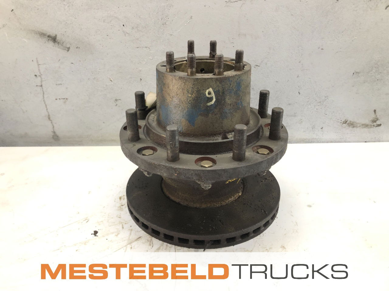 Volvo Achterasnaaf rechts achter - Задняя ось для Грузовиков: фото 1 Volvo Achterasnaaf rechts achter - Задняя ось для Грузовиков: фото 1