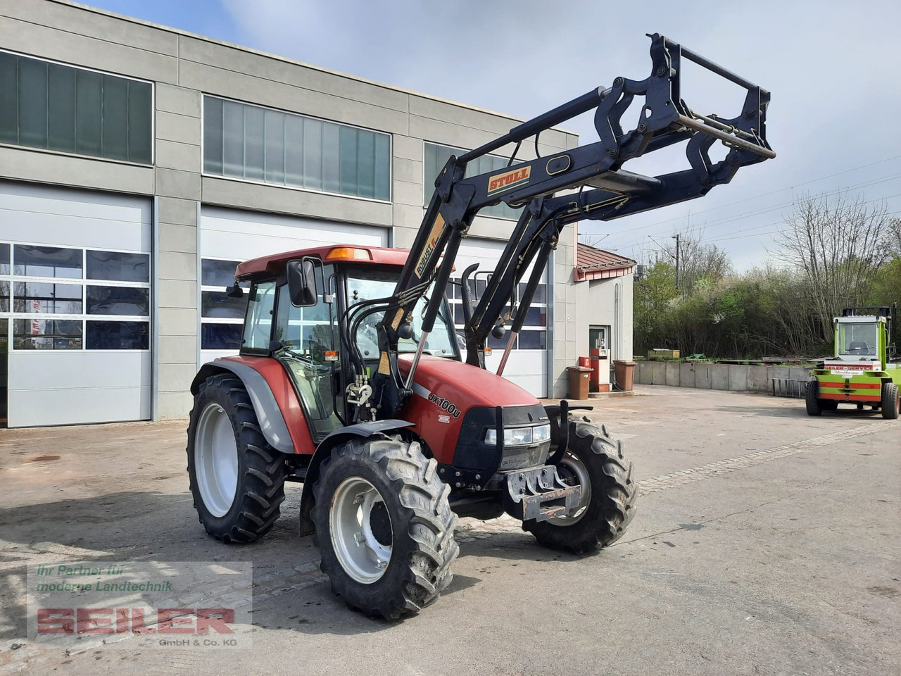 Case IH JX 100 U - Трактор: фото 1 Case IH JX 100 U - Трактор: фото 1