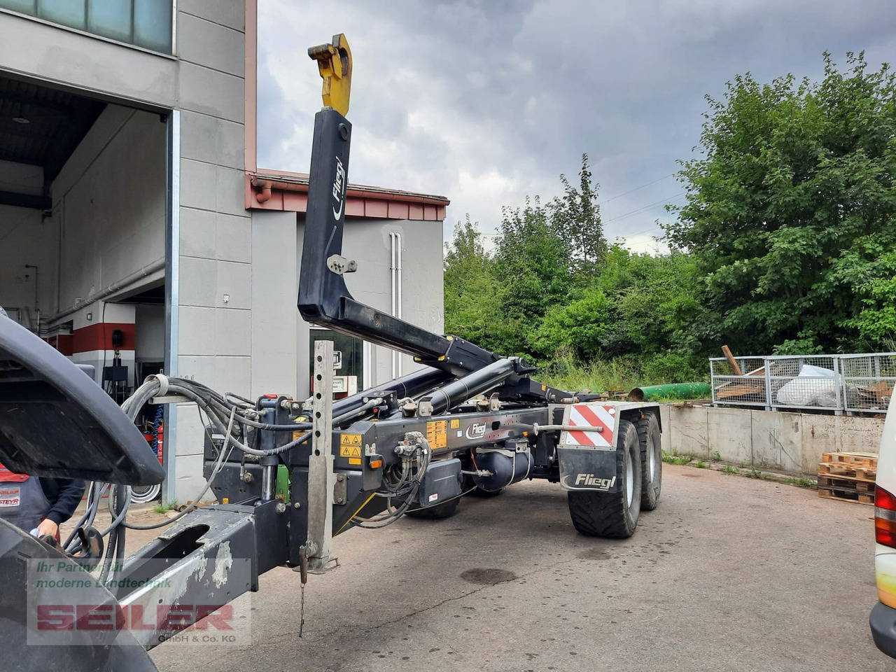 Fliegl HKL 22 Tandem - Прицеп мультилифт/ Бункеровоз: фото 4 Fliegl HKL 22 Tandem - Прицеп мультилифт/ Бункеровоз: фото 4