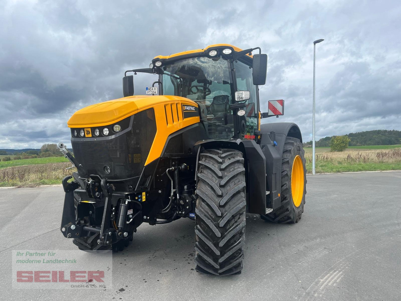 JCB Fastrac 8330 - Трактор: фото 1 JCB Fastrac 8330 - Трактор: фото 1