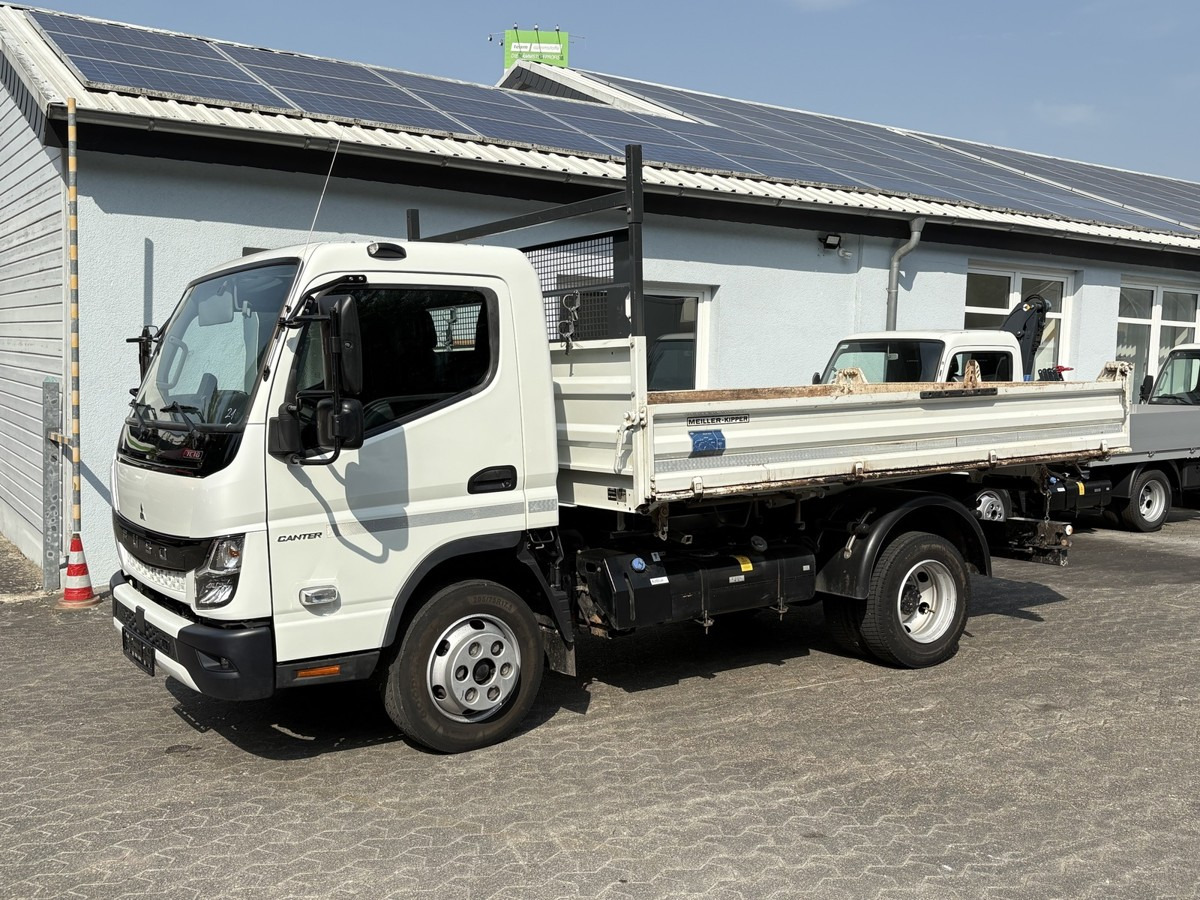 FUSO Fuso Canter 7C18 Meiller 3-Seiten Kipper - Малотоннажный самосвал: фото 1 FUSO Fuso Canter 7C18 Meiller 3-Seiten Kipper - Малотоннажный самосвал: фото 1