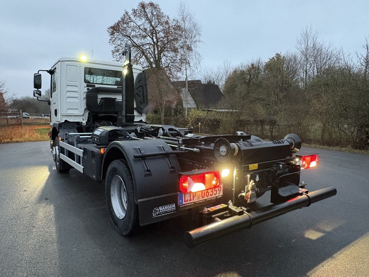 MAN TGM 15.290 BL Abrollkipper AHK - Крюковой мультилифт: фото 4 MAN TGM 15.290 BL Abrollkipper AHK - Крюковой мультилифт: фото 4