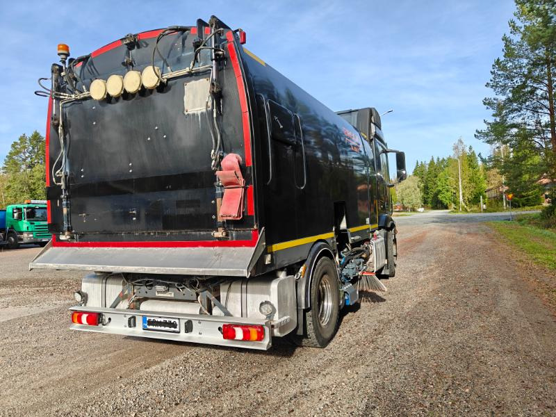 Brock SL280/2 MB Actros 1833 - Подметально-уборочная машина: фото 3 Brock SL280/2 MB Actros 1833 - Подметально-уборочная машина: фото 3