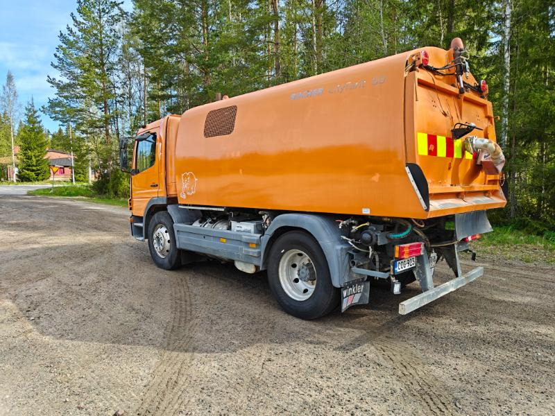 Bucher Cityfant 60 MB Atego - Подметально-уборочная машина: фото 4 Bucher Cityfant 60 MB Atego - Подметально-уборочная машина: фото 4
