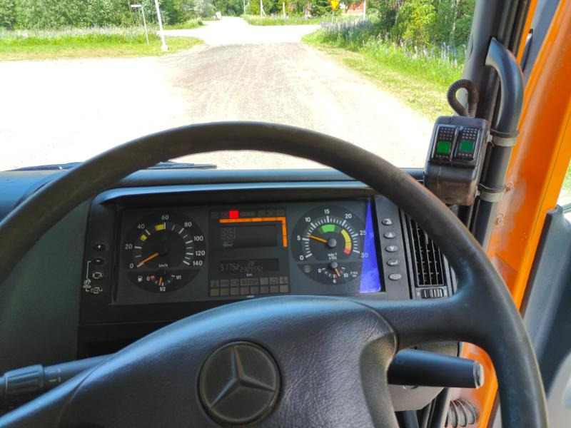Подметально-уборочная машина Bucher Cityfant 60 MB Atego: фото 6 Подметально-уборочная машина Bucher Cityfant 60 MB Atego: фото 6
