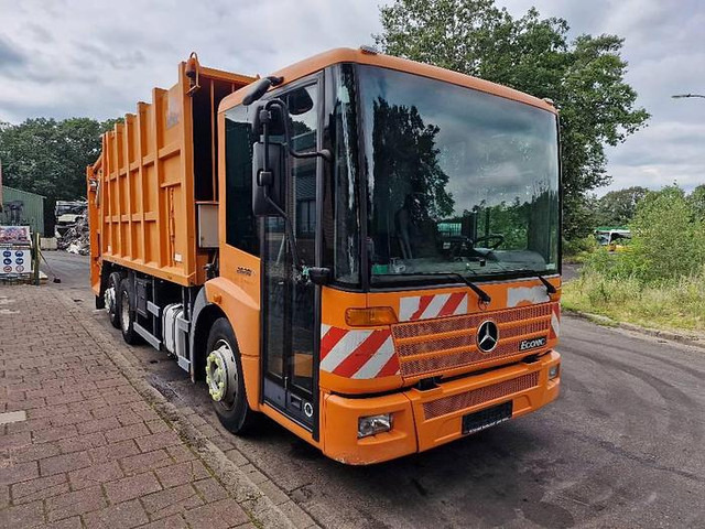 Mercedes-Benz Econic 2628 - Мусоровоз: фото 3 Mercedes-Benz Econic 2628 - Мусоровоз: фото 3